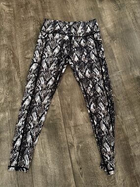 Constantly Varied Gear Snake Pattern Leggings - Black, White & Brown NWOT